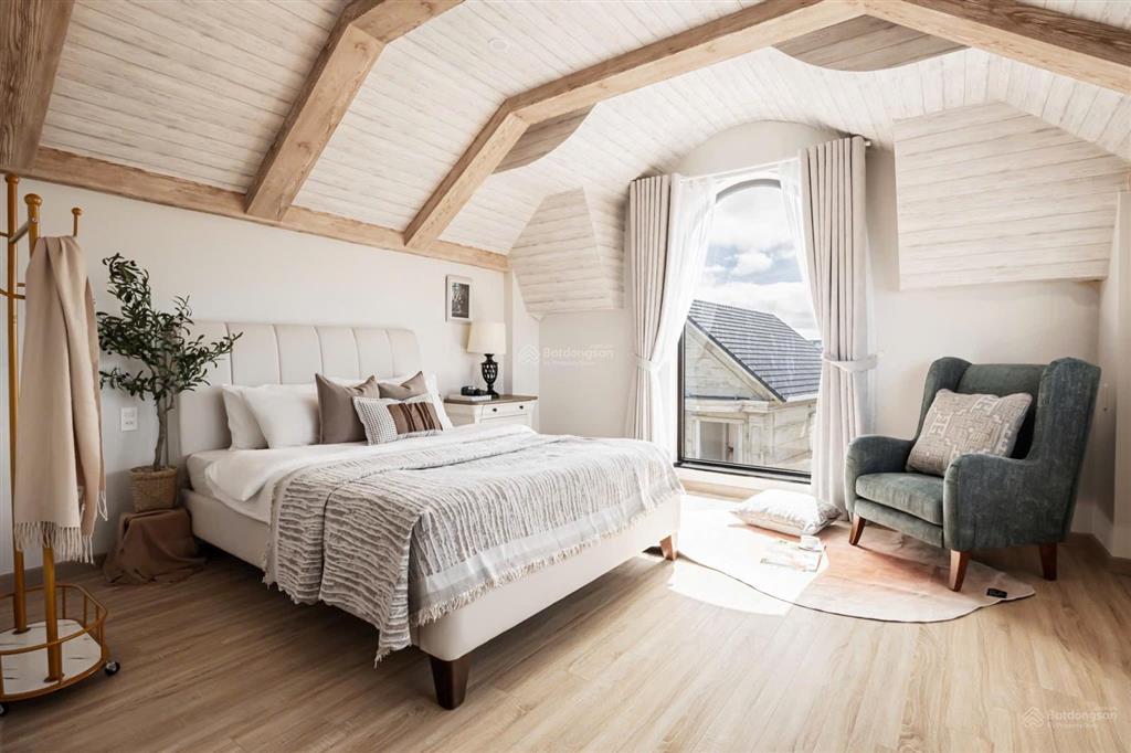 Villa hồ bơi mới hoàn thiện view thoáng đẹp  nở hậu  đã hoàn công  nguồn thu cao