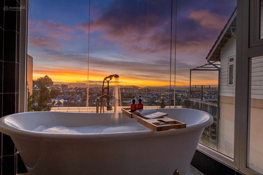Villa hồ bơi mới hoàn thiện view thoáng đẹp  nở hậu  đã hoàn công  nguồn thu cao