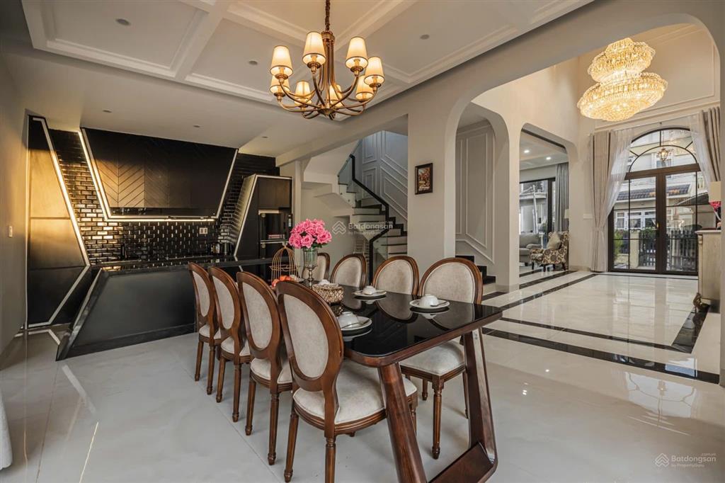 Villa hồ bơi mới hoàn thiện view thoáng đẹp  nở hậu  đã hoàn công  nguồn thu cao
