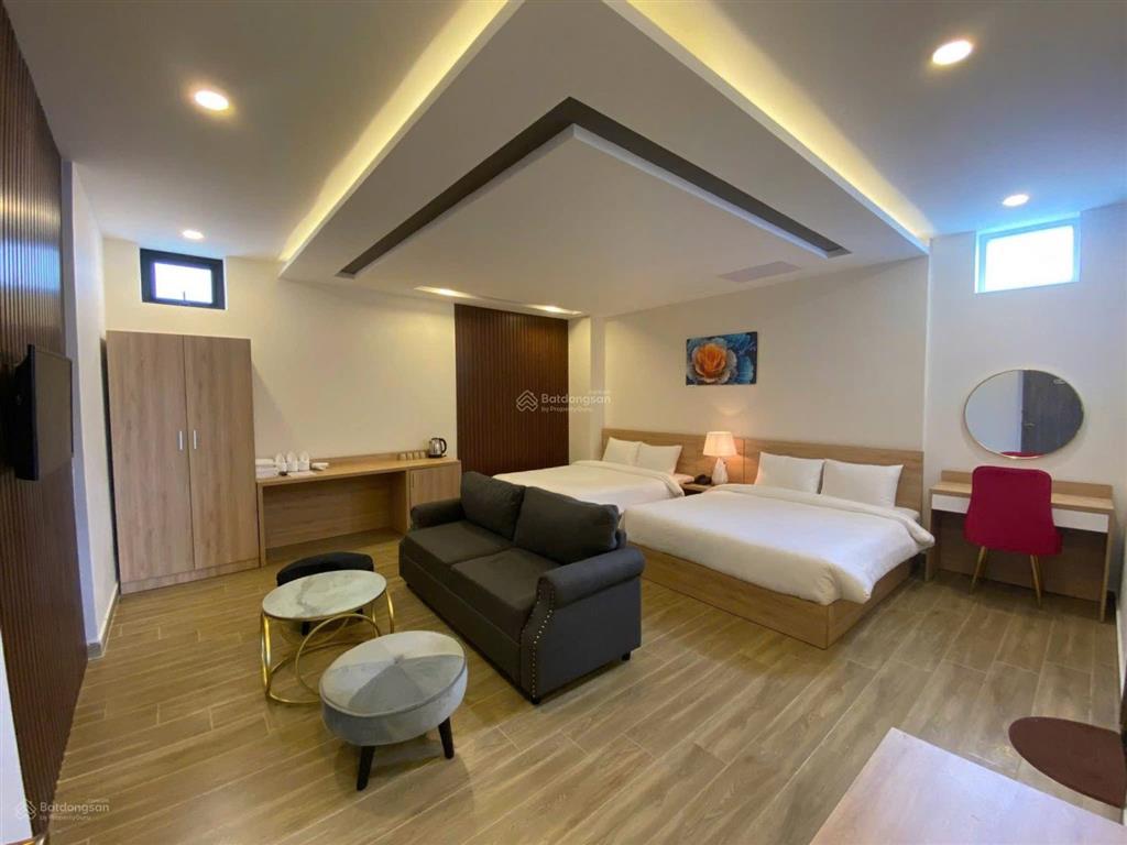 Khách sạn trung tâm đà lạt đã hoàn công view thoáng đẹp có hđ thuê 45tr/tháng
