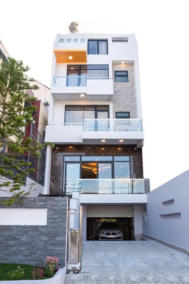 Khách sạn trung tâm đà lạt đã hoàn công view thoáng đẹp có hđ thuê 45tr/tháng