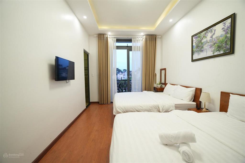 Khách sạn trung tâm đà lạt đã hoàn công view thoáng đẹp có hđ thuê 45tr/tháng