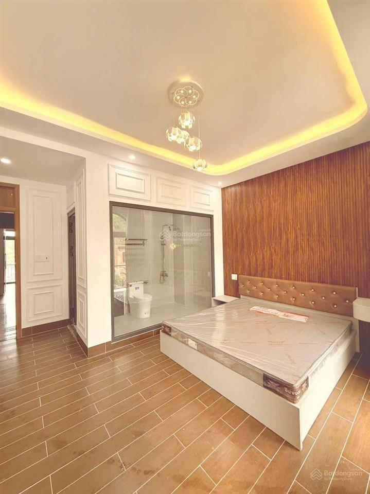 Nhà mới đẹp kqh an sơn vuông vức full nội thất có thang máy phòng xông hơi
