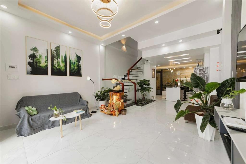 Nhà mới đẹp đang kinh doanh homestay view thoáng đẹp đường oto tránh nhau