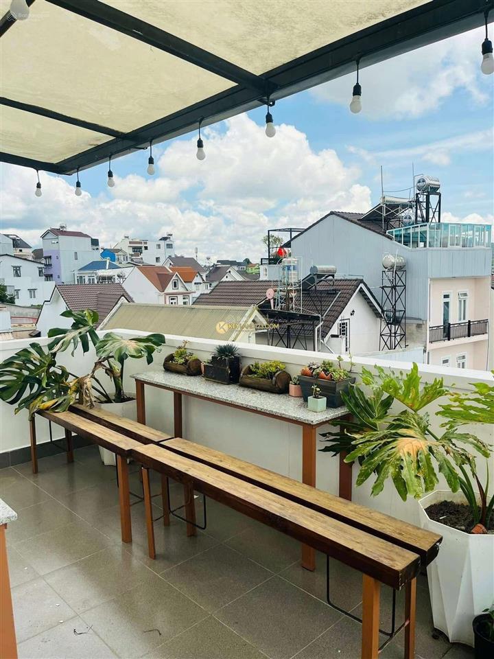 Nhà mới đẹp đang kinh doanh homestay view thoáng đẹp đường oto tránh nhau