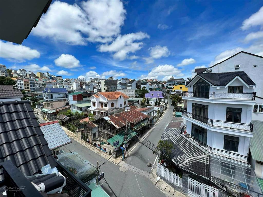Vừa ở vừa kinh doanh (homestay + quán cf) cách chợ đà lạt chỉ 2km