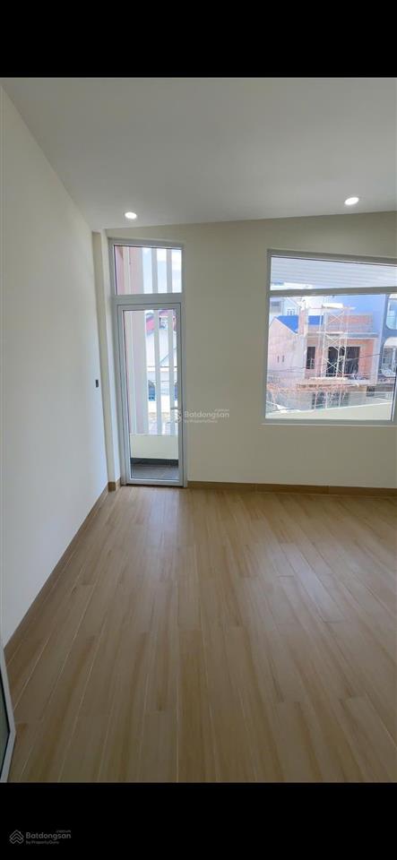 Nhà mặt tiền kinh doanh trung tâm đà lạt 3 hoàn công view thoáng