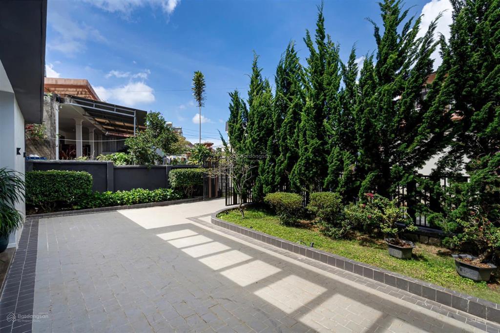 Villa sân vườn hoàn công  nở hậu  full nội thất đang có nguồn thu 4060tr/tháng