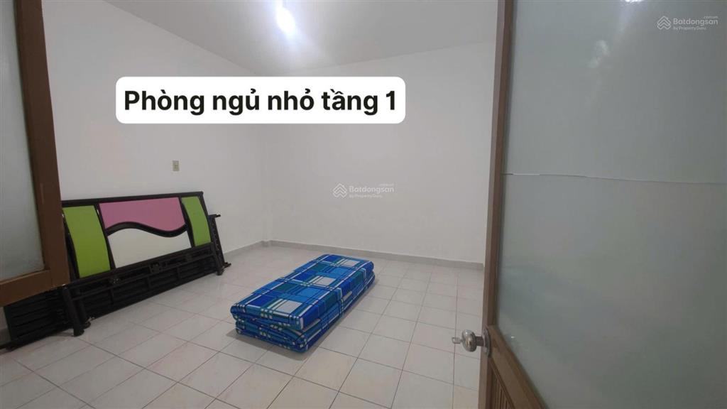 Nhà gần 2 mặt tiền  hoàn công  đường nhựa lớn  cách hồ xuân hương chỉ 1km