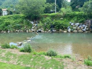 Bán khuôn viên nghỉ dưỡng đang kinh doanh bám suối lớn .đẹp nhất lương sơn