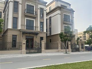 Cho thuê shophouse góc ngã 4, 2 mặt đường 25m và 17m khu tinh hoa, 140m2, bàn giao thô