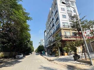 Bán đất phân lô, lô góc 3 mặt đường 140m2, mặt tiền 12.6m, quy hoạch xây dựng 8 tầng, sẵn sổ