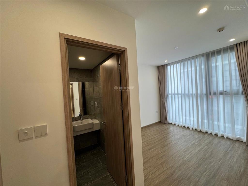 Chính chủ tôi cho thuê căn hộ tòa sa1, 2  3pn xuất hoá đơn giá từ 10 triệu/tháng, có thể vào luôn