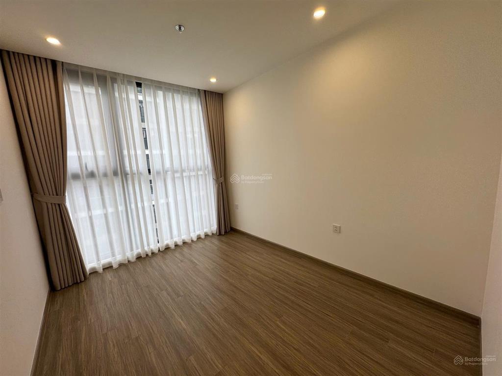 Chính chủ tôi cho thuê căn hộ tòa sa1, 2  3pn xuất hoá đơn giá từ 10 triệu/tháng, có thể vào luôn