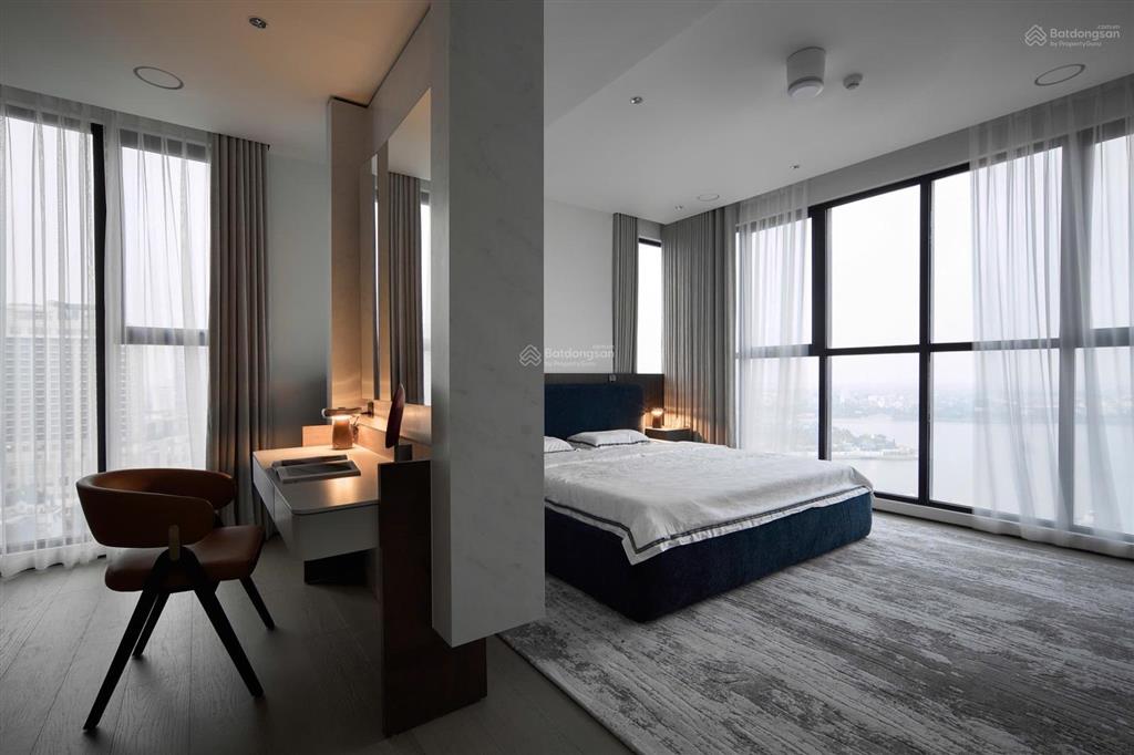 Cho thuê duplex 2 tầng, full nội thất cao cấp tòa heritage west lake view trực diện hồ tây
