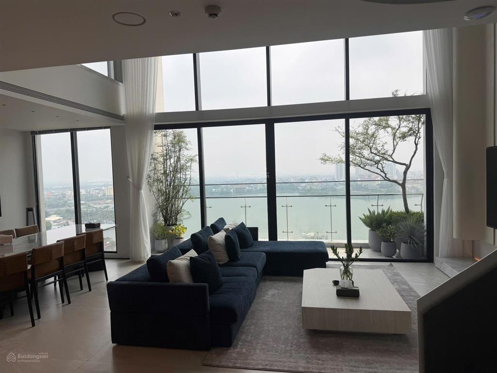 Cho thuê duplex 2 tầng, full nội thất cao cấp tòa heritage west lake view trực diện hồ tây