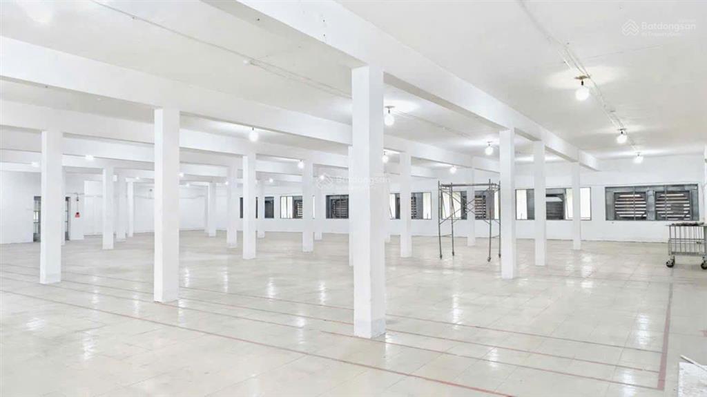 Cho thuê kho siêu vip 850m² đường trường sơn, q. 10  có pccc
