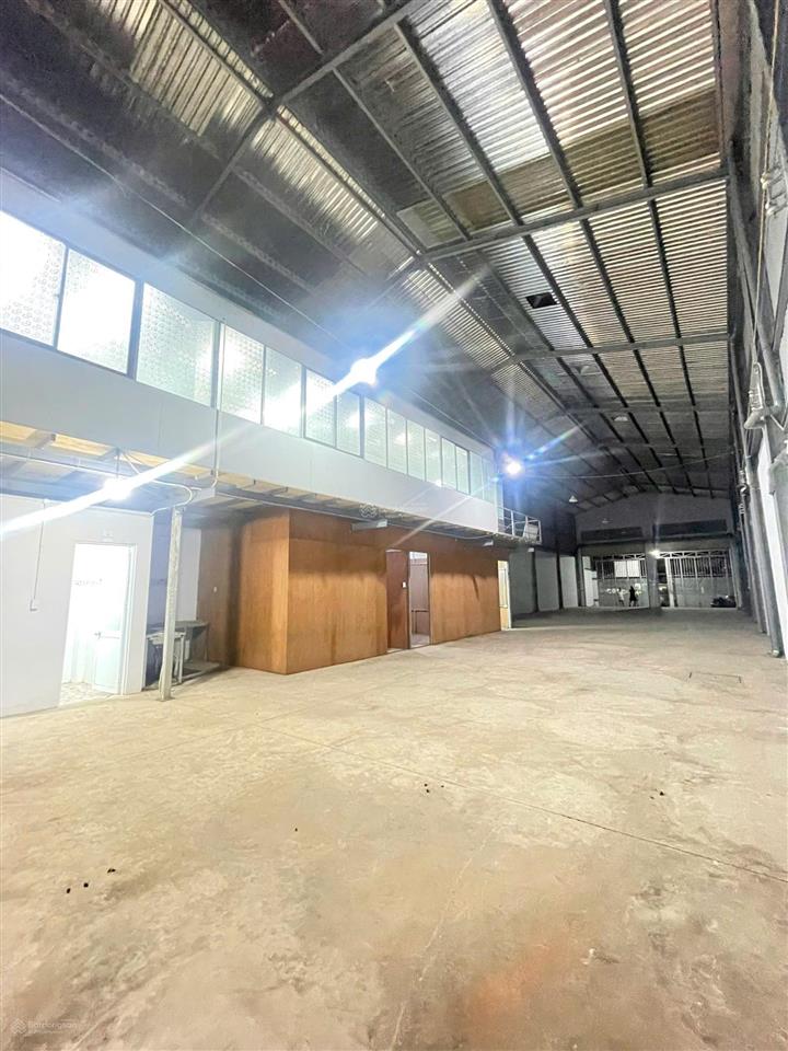 Cho thuê kho đẹp có văn phòng bình tân, đường 10m