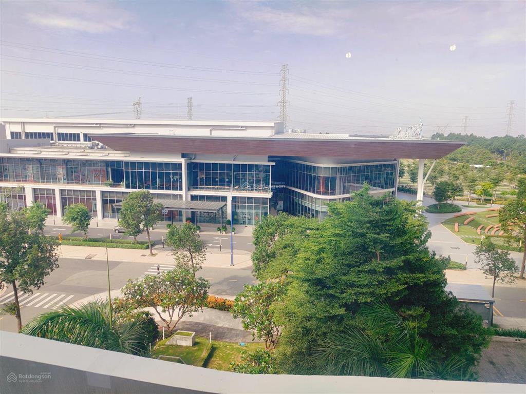 Bán căn hộ sora garden i 2pn sổ hồng riêng có hđ thuê 12.5 triệu kế bên aeon mail tp mới bd