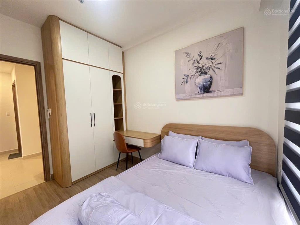 Cho thuê căn hộ the glory 69m2,2pn view hồ bơi giá 16.5 triệu ( bao phí quản lý )