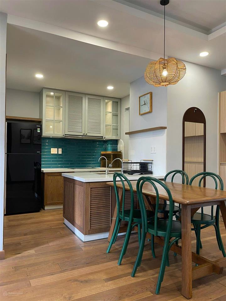 Bán căn hộ 2pn, 2wc view hồ bơi có sẵn hợp đồng thuê 10,5 triệu  tp mới bình dương