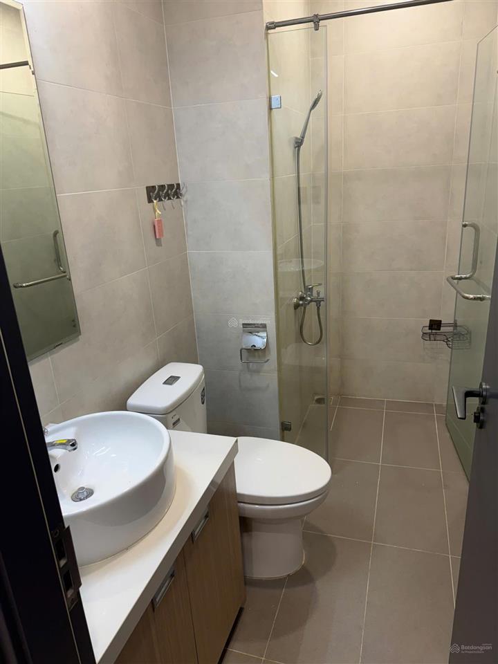 Cho thuê căn hộ midori the view 61m2,1pn,1 phòng làm việc,1wc giá 13.5 triệu tp mới bình dương