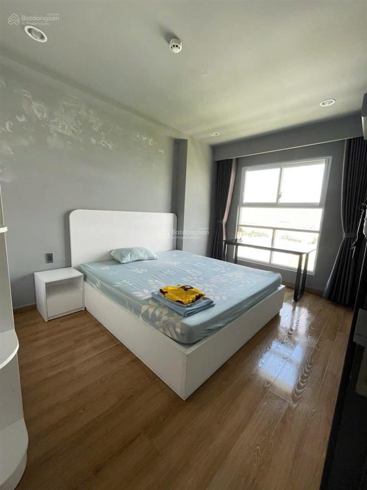 Cho thuê căn hộ the view 2pn, 2wc, tầng cao, giá 12 triệu (không bao phí ql)  tp mới bình dương