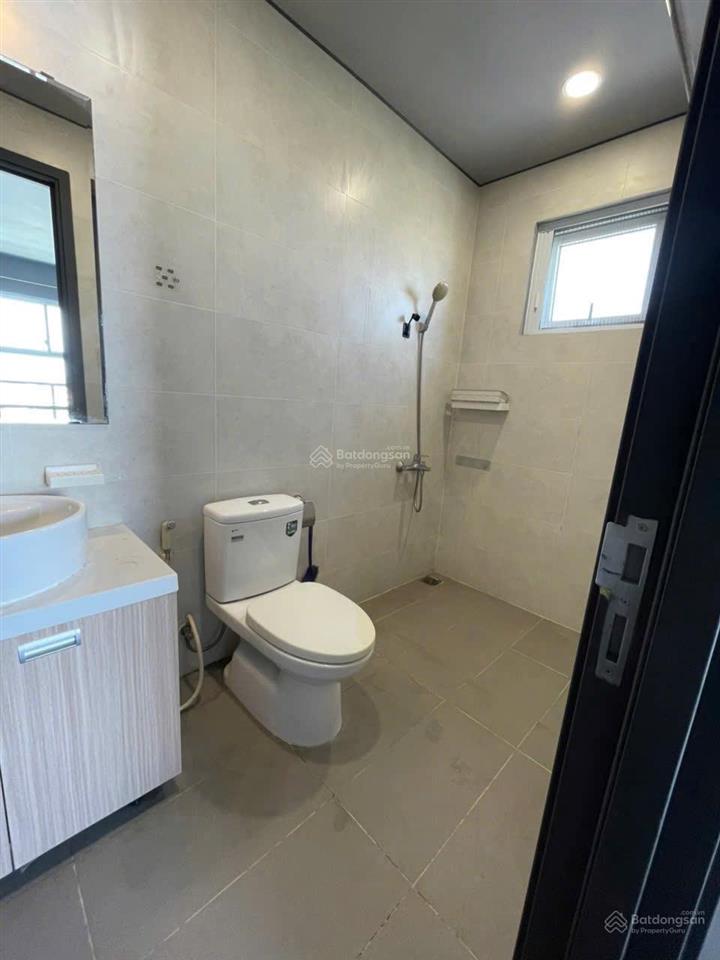 Cho thuê căn hộ the view 2pn, 2wc, tầng cao, giá 12 triệu (không bao phí ql)  tp mới bình dương