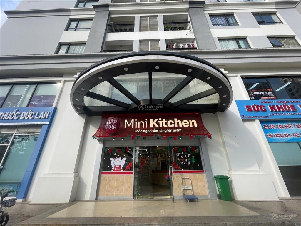 Shop đế t7 105m giá 70m/th có tl view quảng trường nhạc nước đẹp times city