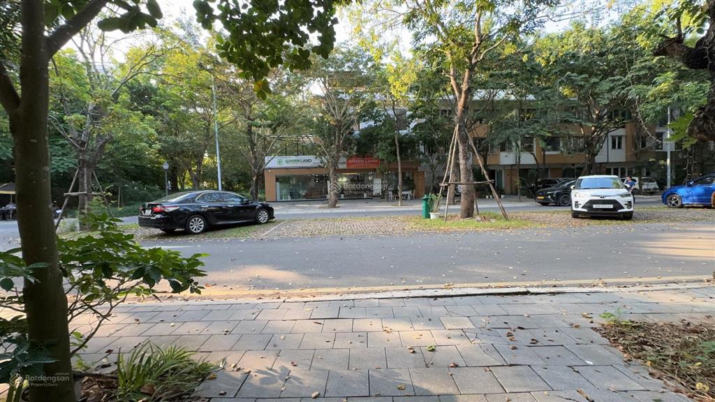 Nhà phố thảo nguyên 108m (thô) giá 20 tỷ. tự do làm nt