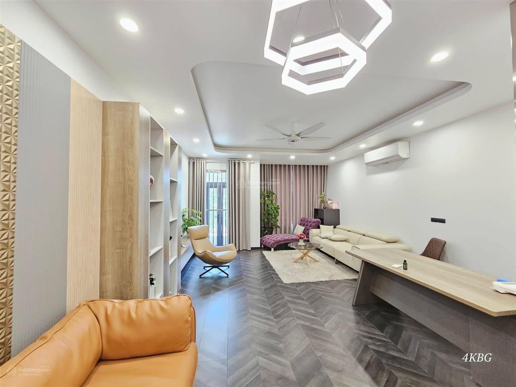 Bán gấp liền kề ở nguyễn cơ thạch, phường cầu diễn, quận nam từ liêm, 23,6 tỷ.