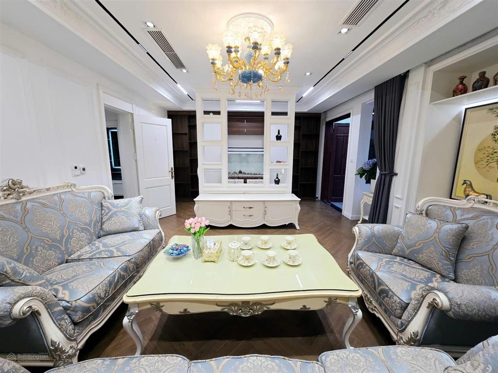 Cần bán căn liền kề ở vân canh, 110m2, 4 tầng, mt 5m, giá 18 tỷ