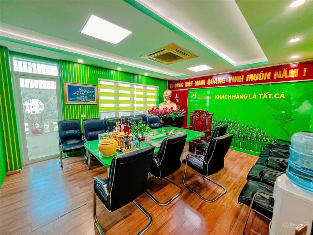 Bán tòa nhà văn phòng phố phùng chí kiên  lô góc 9 tầng, 105m2, giá 56 tỷ.