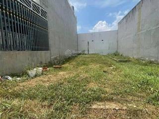 Đất xây nhà giá tốt, 5x18, giá 890tr, sổ hồng riêng, đường bê tông 4m, ngay cổng chợ chiều