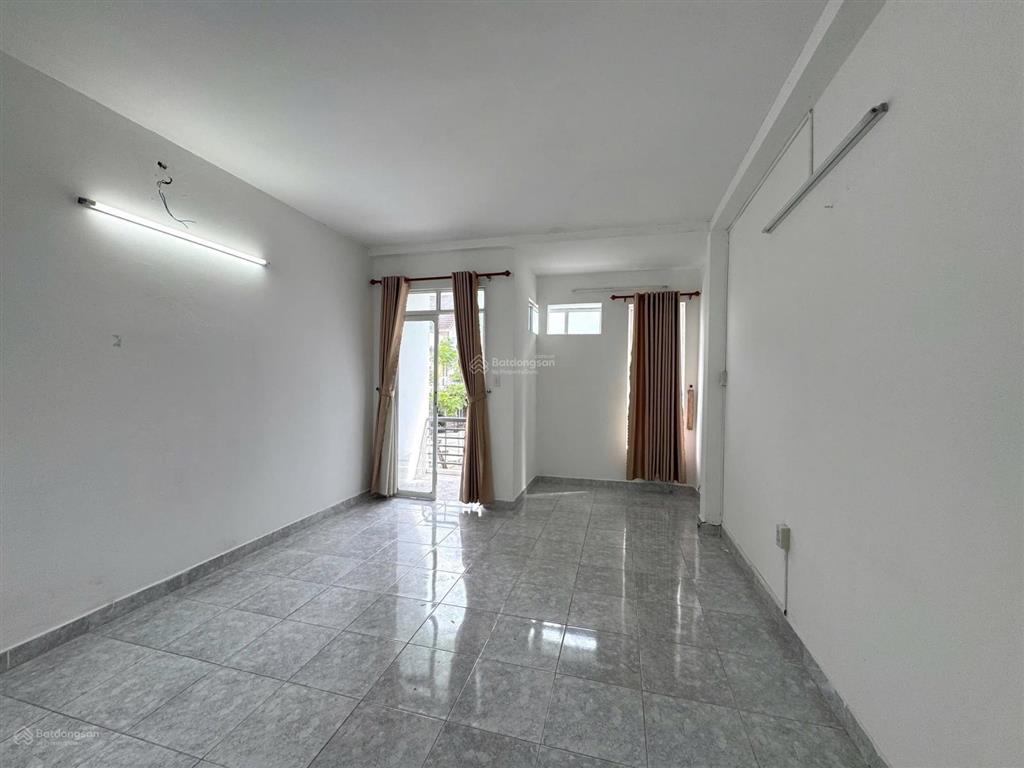 Cho thuê nhà lầu kdc hưng phú cty8, 3 phòng ngủ, gần chung cư cara river park