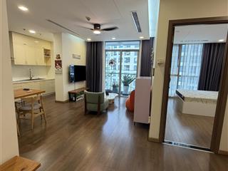 Bán căn hộ 2 phòng ngủ park 7 vinhomes central park 90m² ngộp cần bán gấp sổ hồng lâu dài giá tốt