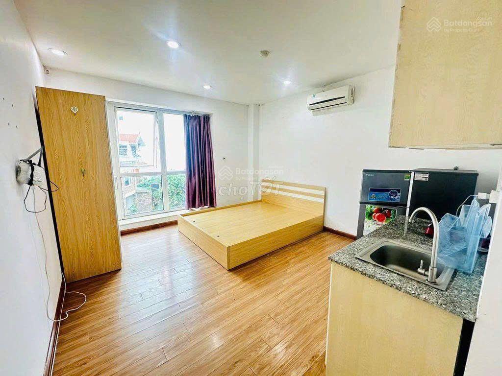 Cho thuê phòng trọ ccmn 7 tầng mới xây, việt hưng, quận long biên.
