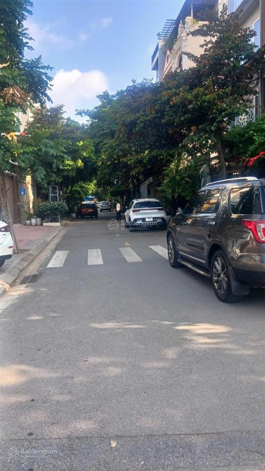 Cho thuê căn hộ cao cấp view ban công thoáng mát, việt hưng, quận long biên, hà nội