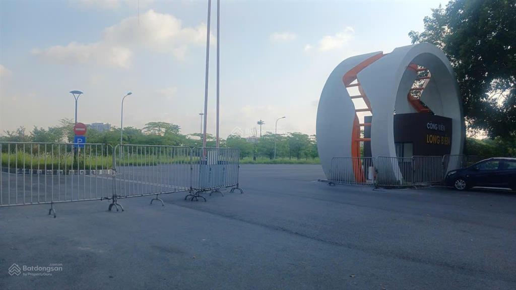 Cho thuê căn hộ cao cấp view ban công thoáng mát, việt hưng, quận long biên, hà nội