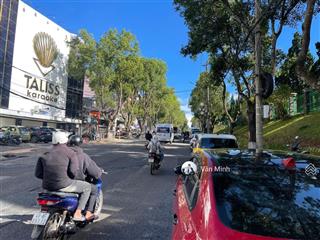 Khách sạn vip 41 phòng 1300m2 sàn hoàn công mặt tiền phù đổng thiên vương, cách haus đà lạt 300m