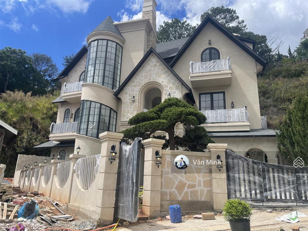 Biệt thự lens an sơn đà lạt 300m2, hoàn công, lưng tựa rừng thông, chuẩn sống cao cấp