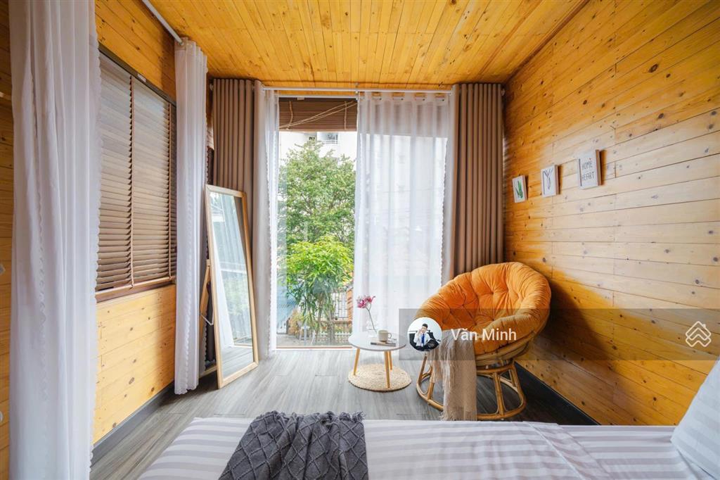 Homestay sân vườn kqh yersin 8pn sức chứa 20 người, 2,5tr/ngày, 500m ra hồ xuân hương