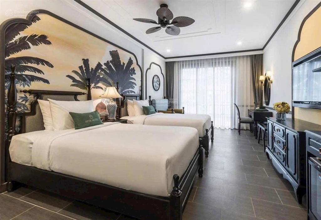 Bán khách sạn 2 mặt tiền đầu hoàng diệu, kiến trúc sang, thiết kế cao cấp, kinh doanh đỉnh