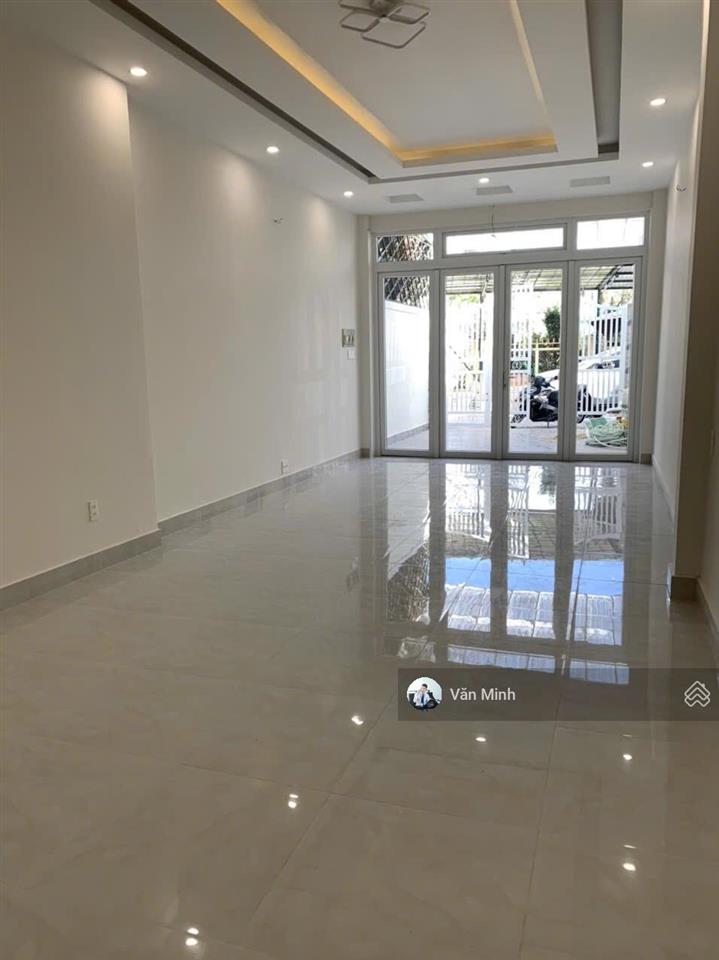 Bán 152m2 đất, tặng nhà srxd khu bùi thị xuân, đường nhựa 8m xe hơi tránh, giá đầu tư 61,5tr/m2