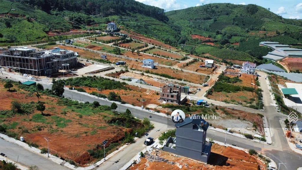 Đặc biệt rẻ, mặt tiền kđt vạn xuân langbiang town 106,9m2, đối diện rừng thông 33.000 ha