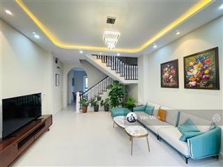 Bán nhà mới kqh mạc đĩnh chi, p. xuân hương, đà lạt  80m2, 4pn 5wc, full nội thất cao cấp