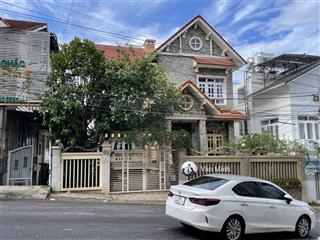 Villa 294m2 kqh yersin, 700m ra hồ xuân hương, 7pn, kiến trúc sang trọng, thi công cao cấp 30 tỷ