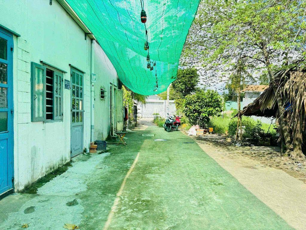 Bán đất lớn tuyệt đẹp 346,3m2 sát sông dòng tiền 35tr giá gần 65tr/m2