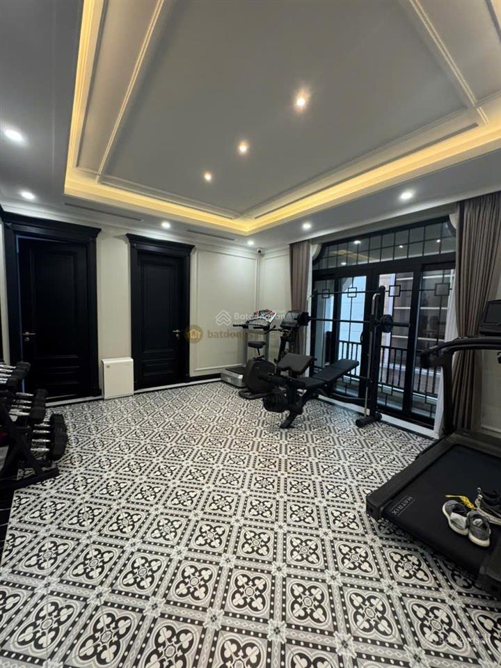 Chính chủ cần bán gấp nhà 2 mặt tiền ngay trường sơn, tân bình. diện tích 8x18m, 5 tầng giá 30 tỷ