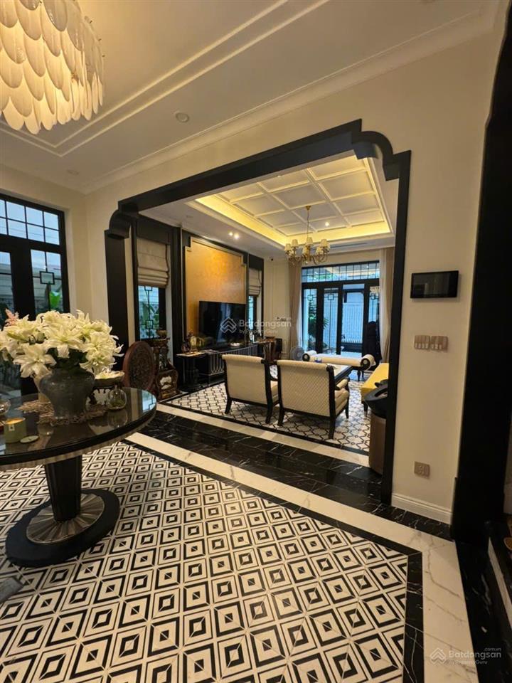 Chính chủ cần bán gấp nhà 2 mặt tiền ngay trường sơn, tân bình. diện tích 8x18m, 5 tầng giá 30 tỷ